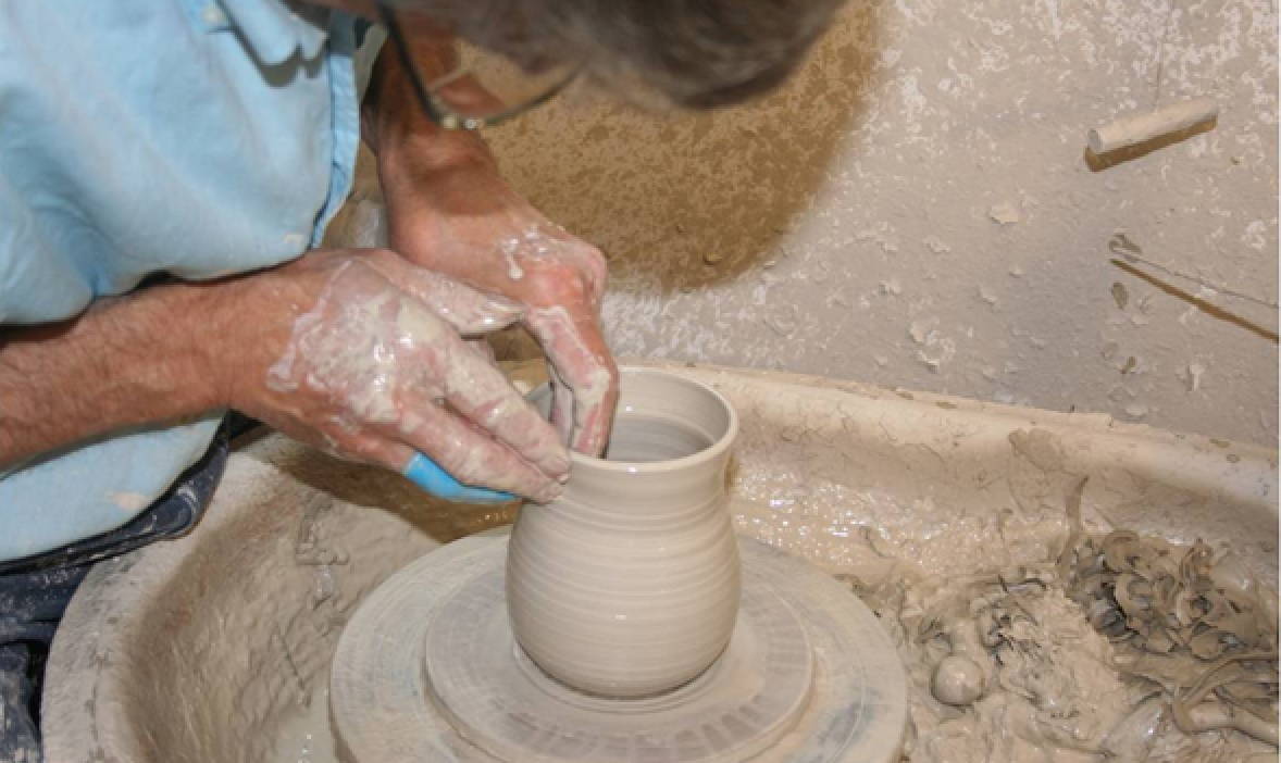 Alan-Gaillard-Irish-Pottery-Connemara-Stoneware-Wheel-Work-r