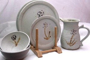 Alan-gaillard-irish-pottery-connemara-stoneware-dolbrush-plates-bowl-jug-dinner-sets