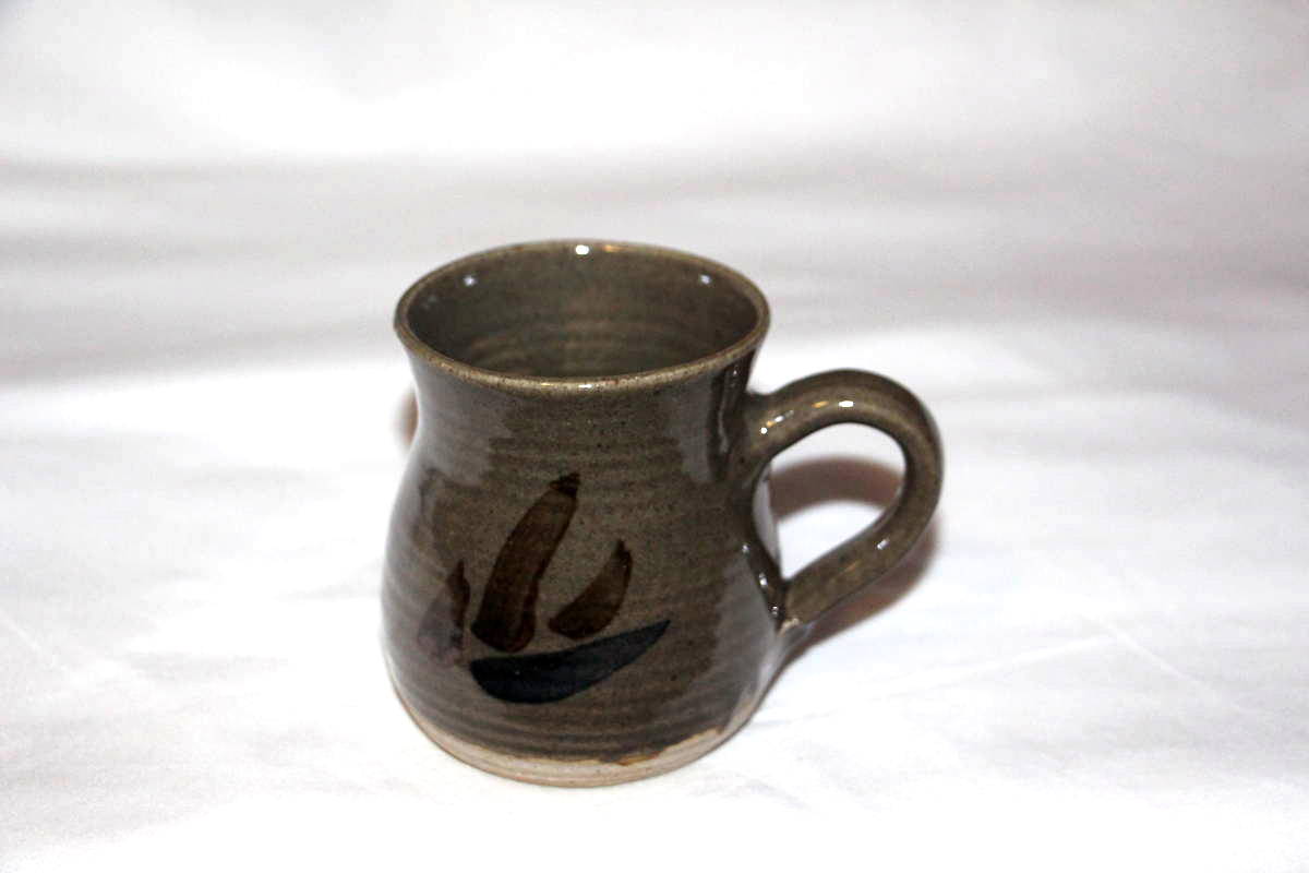 Alan-gaillard-irish-pottery-connemara-stoneware-mug-hooker-range