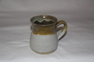 alan-gaillard-irish-pottery-connemara-stoneware-standard-mug-doliron-range