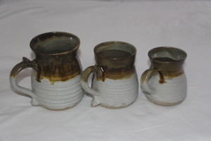 alan-gaillard-irish-pottery-connemara-stoneware-standard-mugs-sizes