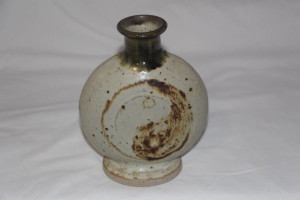 alan-gaillard-irish-pottery-connemara-stoneware-yin-yang-vase2